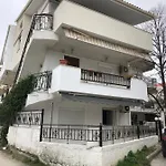 Andres House Feriehus *