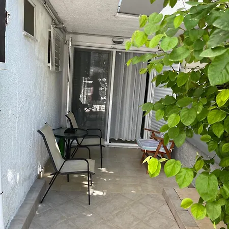 בית נופש Andres House *