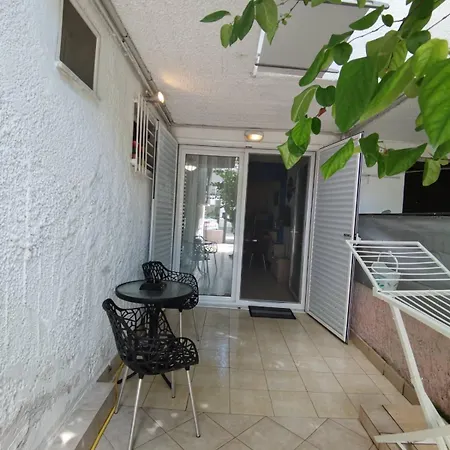 Andres House