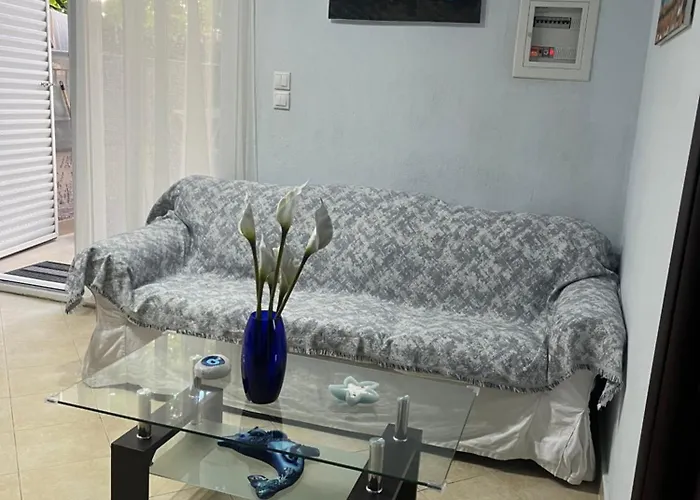 Andres House